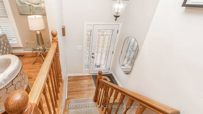 364 Roselawn Pl, Waterloo -  image-0-4