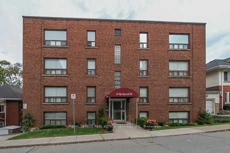 home for lease on 10 Rockwood Place