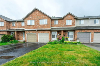 Townhouse sold at 31-10 Cadham Boulevard, Hamilton, Ontario, L8W 3X6 - Broughton - MLS: X10417456