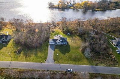 1647 Lakeside Dr, Prince Edward County - Ameliasburgh image-0-1