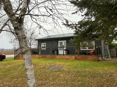 2447 County Road 8, Prince Edward County - North Marysburgh image-0-2