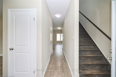Unit 13 — 19 PERENACK Ave, Welland - Broadway image-0-1