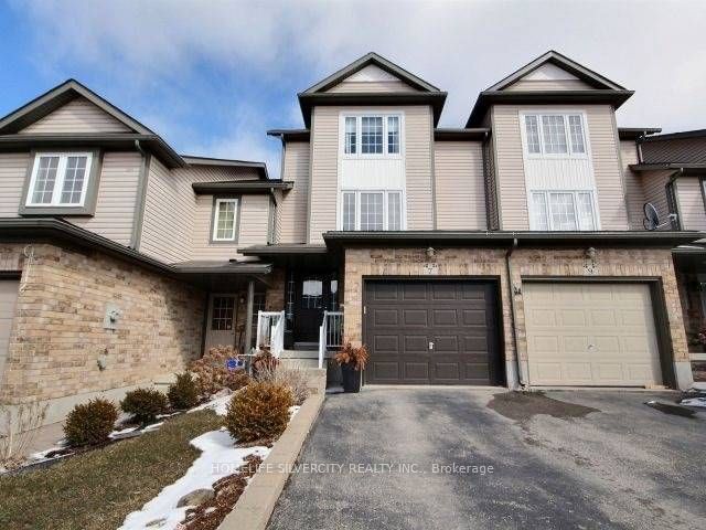 home for lease on 7 Snowdrop Crescent