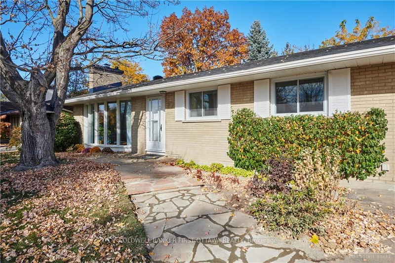home for sale on 43 HARWICK Crescent