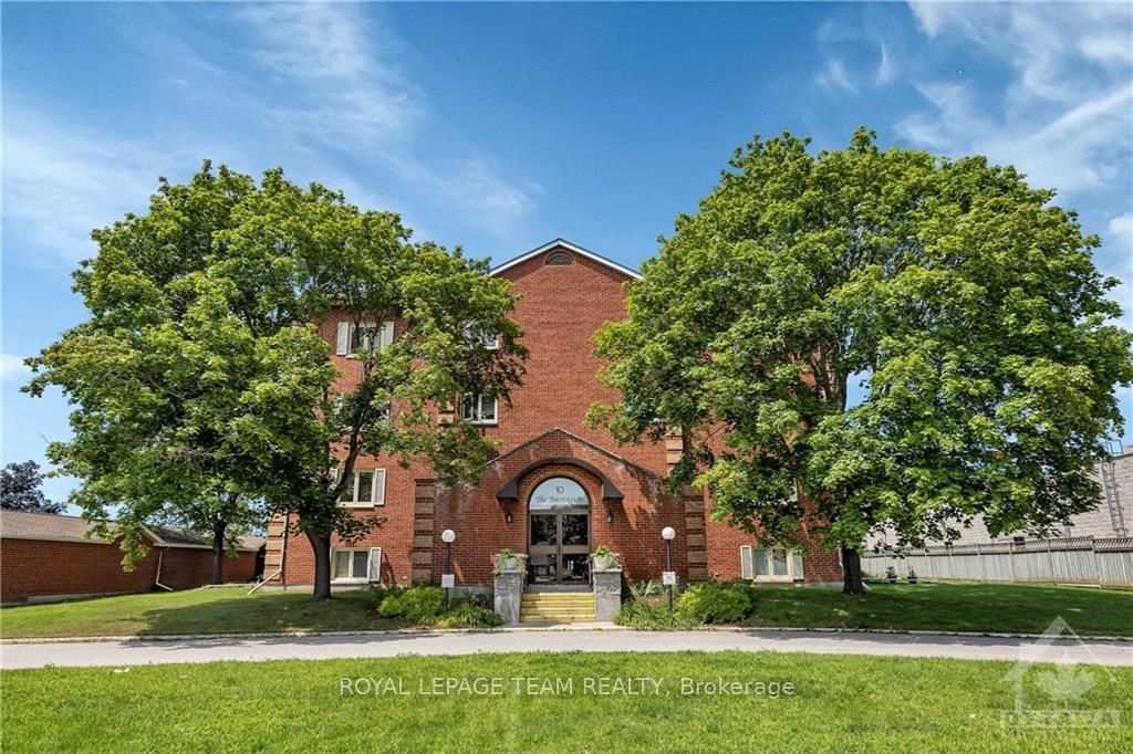 Building at 10 ARMSTRONG Drive, Smiths Falls, 901 - Smiths Falls