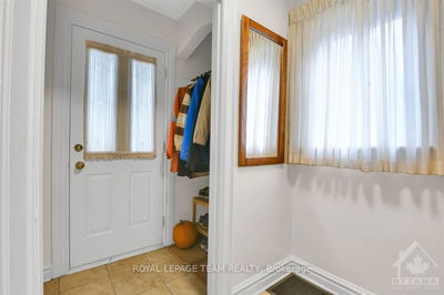 128&130 BAYSWATER Ave, West Centre Town - 4203 - Hintonburg image-0-1