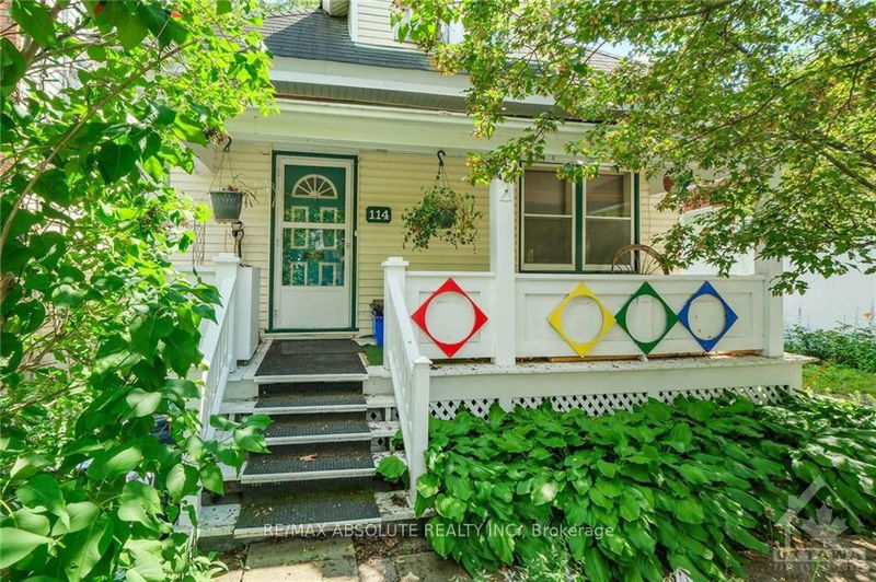 home for sale on 114 QUEEN MARY Street