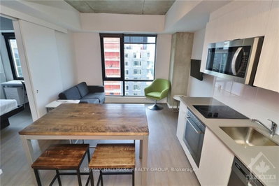 Unit 716 — 105 CHAMPAGNE Avenue S — more photos