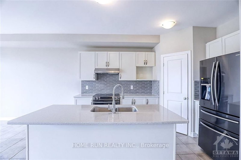 2586 RIVER MIST Rd, Ottawa, K2C 3H2 | Image 3