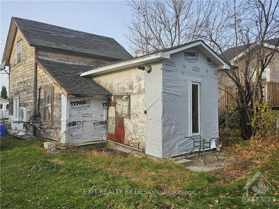 33 LORNE St, Smiths Falls - 901 - Smiths Falls image-0-2