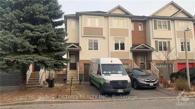 home for lease on 21 MANHATTAN Crescent