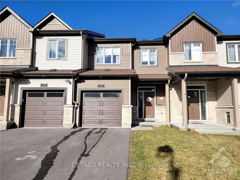 home for lease on 235 CALVINGTON Avenue