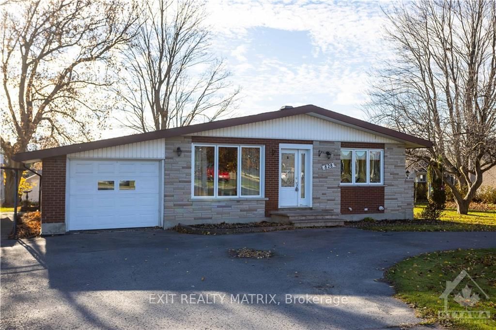 Detached House sold at 828 NOTRE DAME Street, Russell, 602 - Embrun, K0A 1W1 - MLS: X10419530