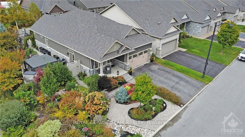 home for sale on 118 ELFIN Grve