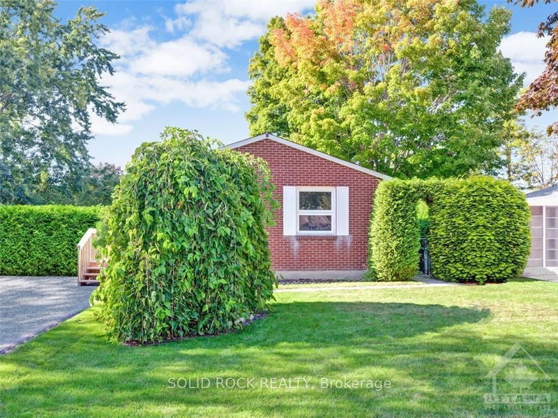 home for lease on 143 ROTHESAY Drive