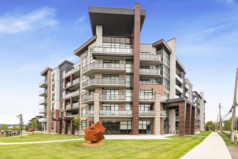 home for lease on 403-600 North Service Road