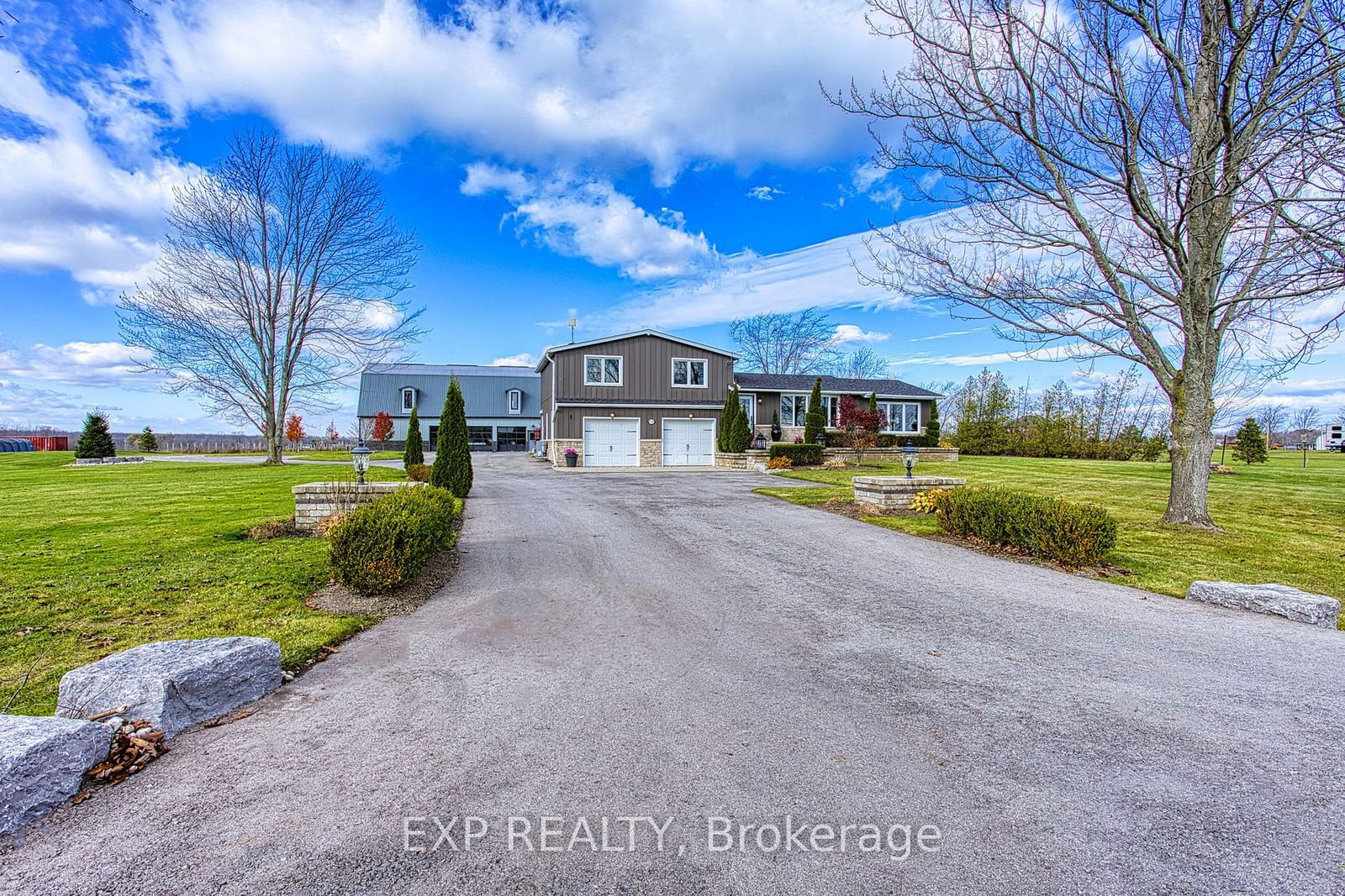 Detached House sold at 322 Russ Road, Grimsby, 055 - Grimsby Escarpment, L3M 4E7 - MLS: X10421101