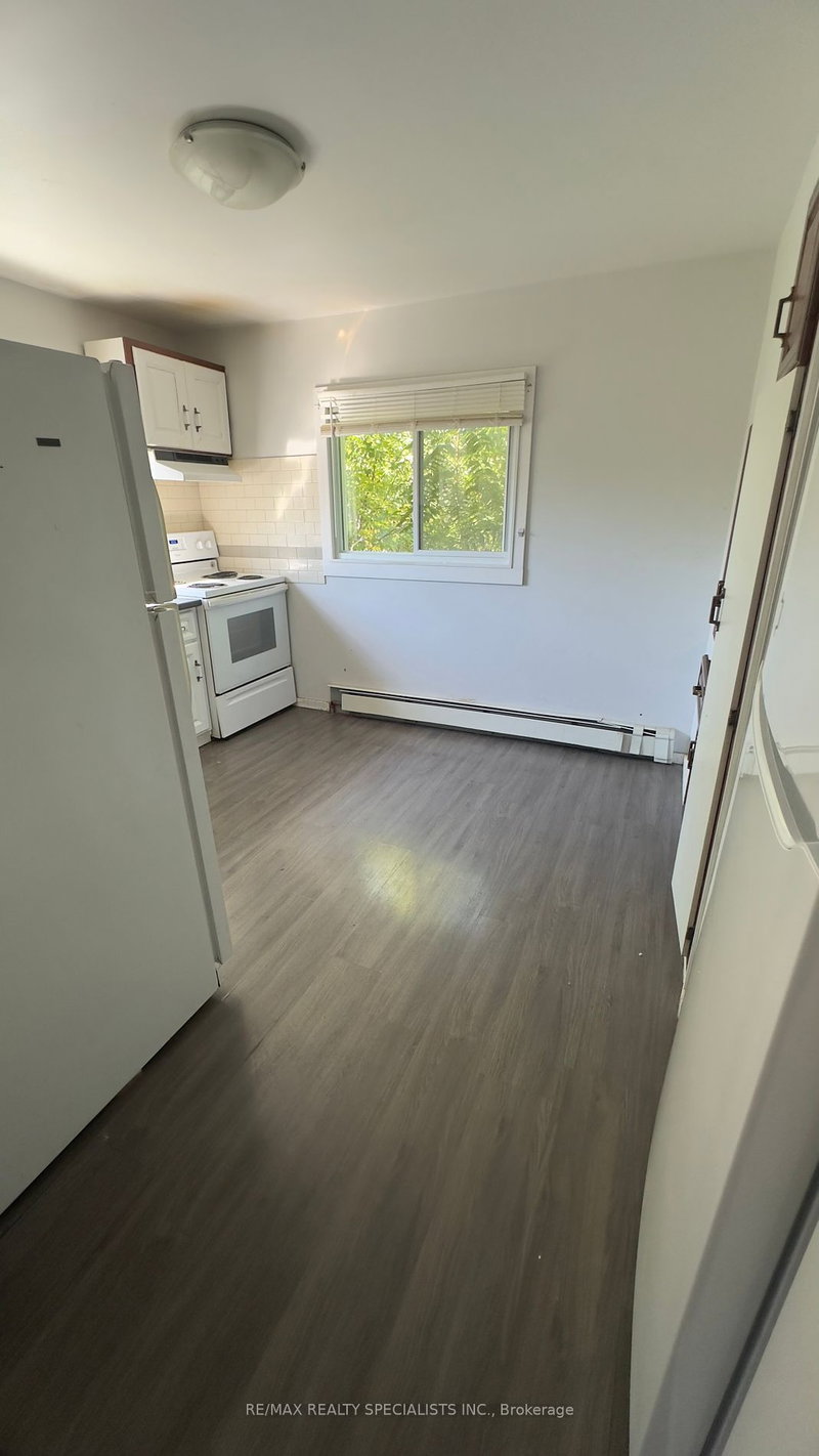 2 - 108 Queenston St, St. Catharines, L2R 2Z3 | Image 3