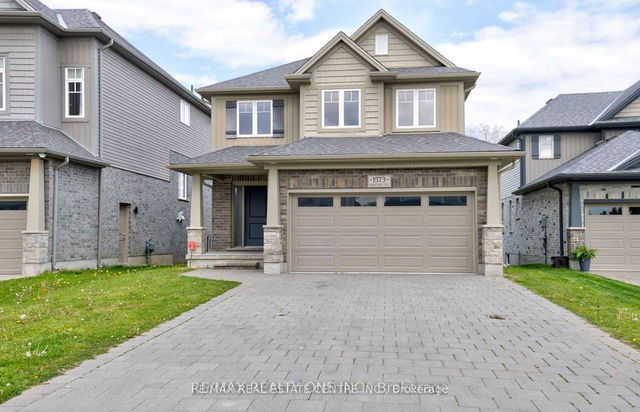 1573 Horseshoe Crescent