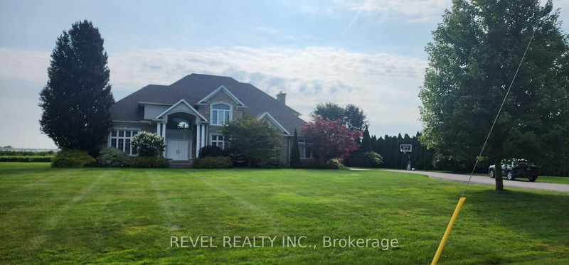 home for sale on 1895 Concession 4 Road
