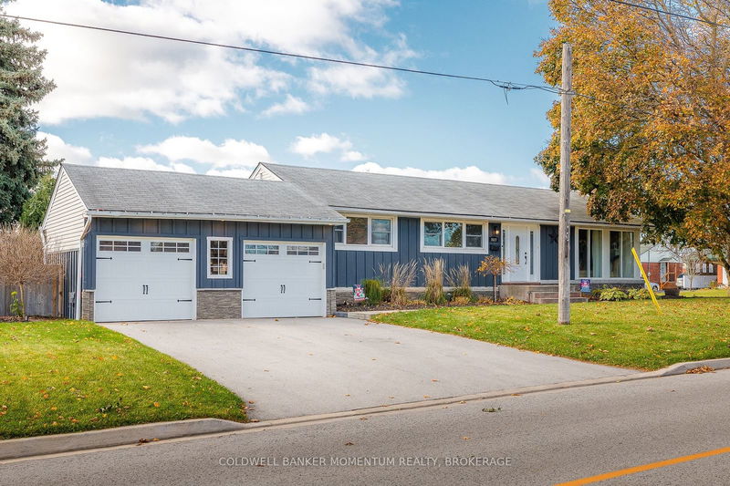 home for sale on 3527 Windermere Road
