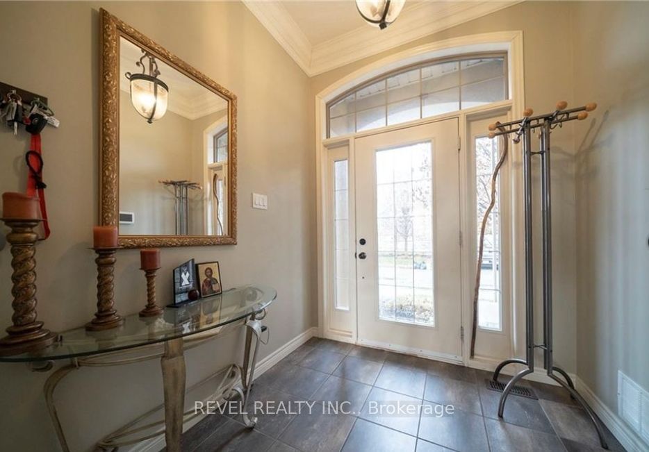 Detached House sold at 10-68 Fairview Drive, Brantford, N3R 2W9 - MLS: X10422485