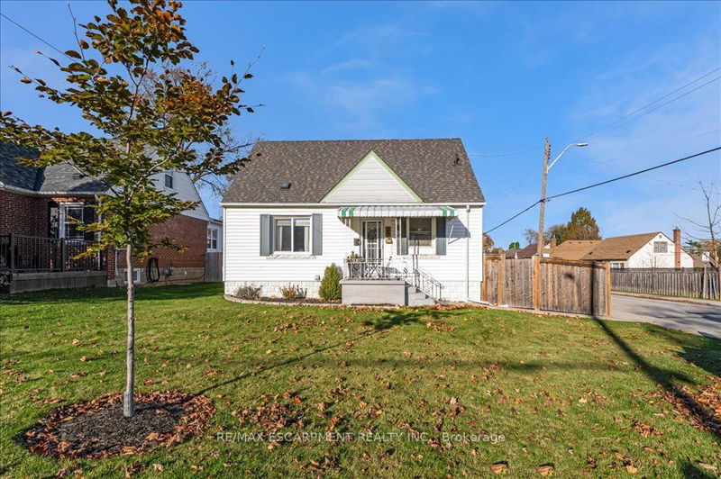 home for sale on 29 Montrose Avenue