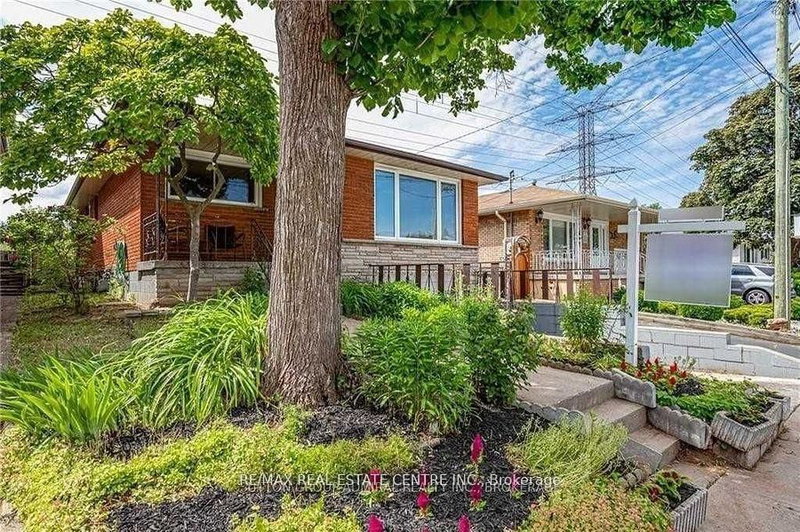 2 - 49 Selkirk Ave, Hamilton, L8H 5L6 | Image 2