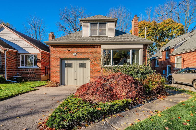home for sale on 86 Binkley Crescent
