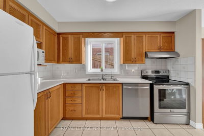 27 Hollyridge Cres, Kitchener -  image-0-3