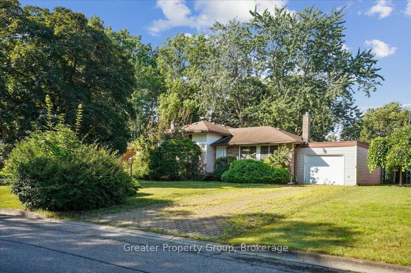 home for sale on 9 Briarsdale Drive
