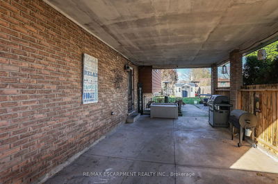 30 Rolling Acres Dr, Welland -  image-0-4