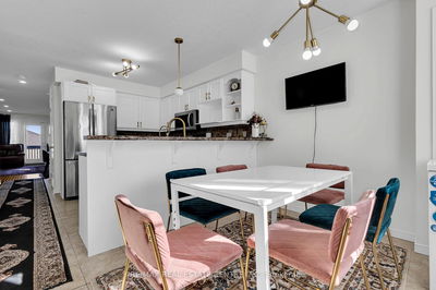 Unit 17B — 50 Howe Dr, Kitchener -  image-0-4