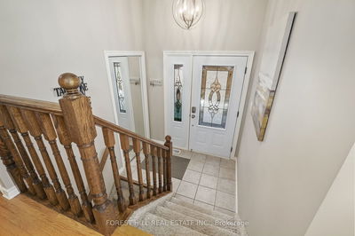 1022 Southlawn Dr, Peterborough - Ashburnham image-0-4