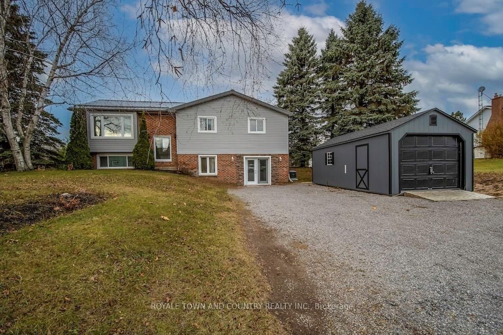 Detached House sold at 247 Corbett Drive, Kawartha Lakes, Pontypool, L0A 1K0 - MLS: X10425960