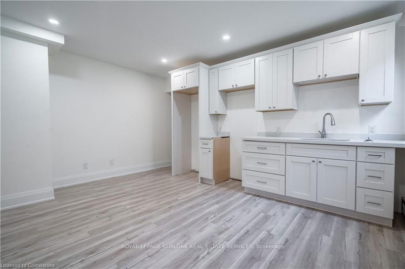 home for lease on 1-165 Park Row S