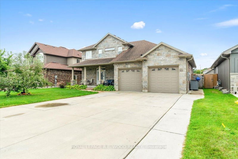home for sale on 78 Oliver Crescent