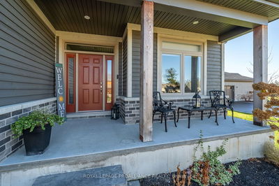 29 Pineridge Dr, Prince Edward County - Picton image-0-1