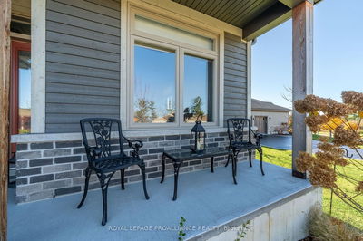 29 Pineridge Dr, Prince Edward County - Picton image-0-2