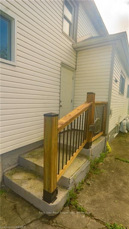 Detached House for lease at Main Fl-138 HUMBOLDT Pkwy, Port Colborne, L3K 2H4 - MLS: X10428577