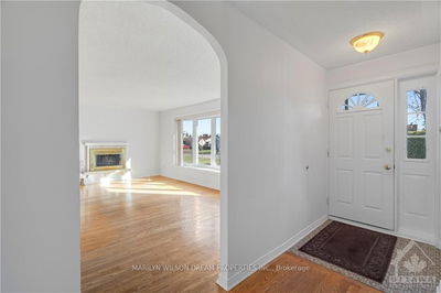 17 DOMUS Cres, Bells Corners and South to Fallowfield - 7804 - Lynwood Village image-0-3