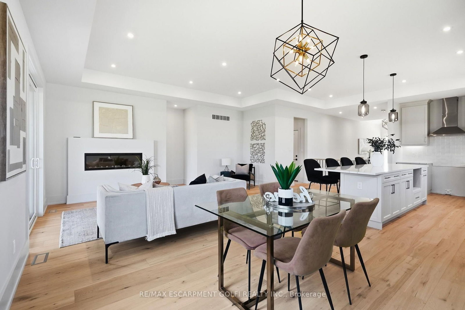 19 Oakley Drive • Niagara-on-the-Lake, ON photo 12