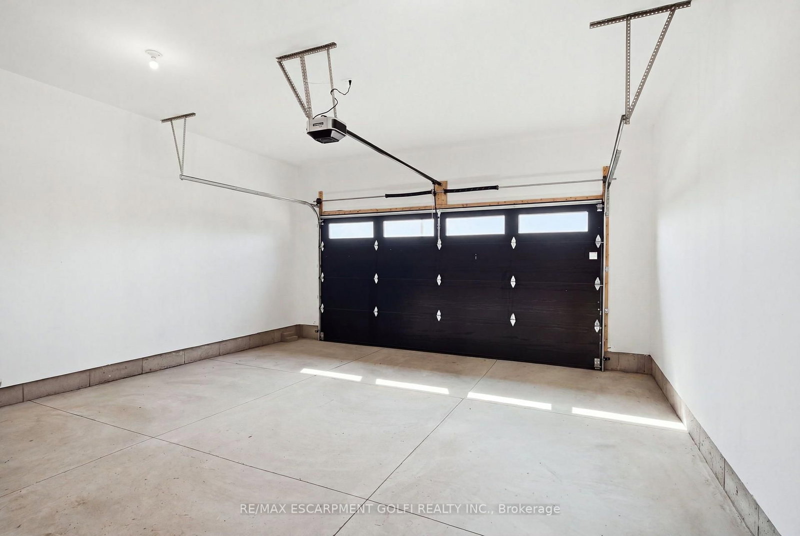 19 Oakley Drive • Niagara-on-the-Lake, ON photo 39