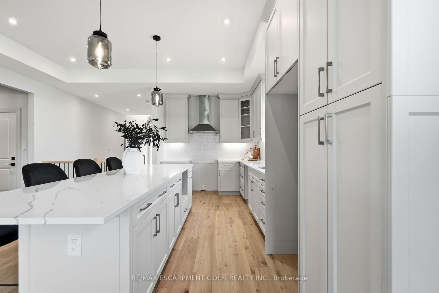 19 Oakley Drive • Niagara-on-the-Lake, ON photo 8
