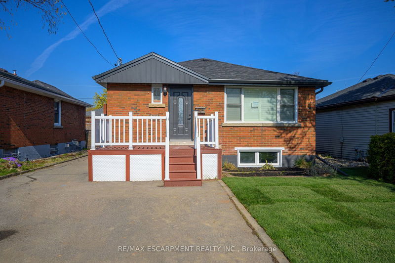 home for lease on LOWER-144 East 44th Street