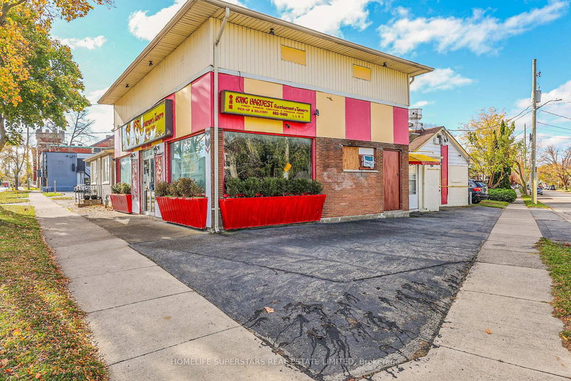 99 Lake St E, St. Catharines, L2R 5X5 | Image 3