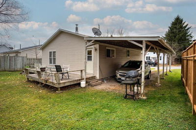 155 Elm St, Gananoque - 821 - Gananoque image-0-3