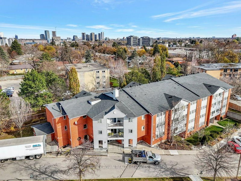 home for sale on 404-500 Westmount Road W
