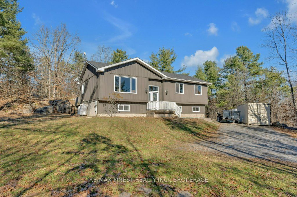 Detached House sold at 4947 Ramparts Road, South Frontenac, Frontenac South, K0H 1H0 - MLS: X10431262