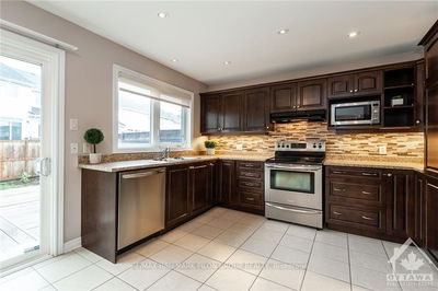 250 BURNABY Dr, Stittsville - Munster - Richmond - 8211 - Stittsville (North) image-0-1